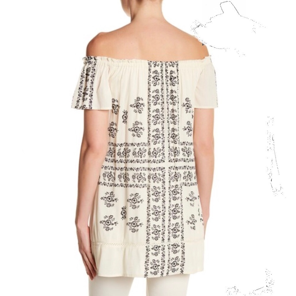 Socialite Off The Shoulder Ruffle Tunic - Picture 2 of 2